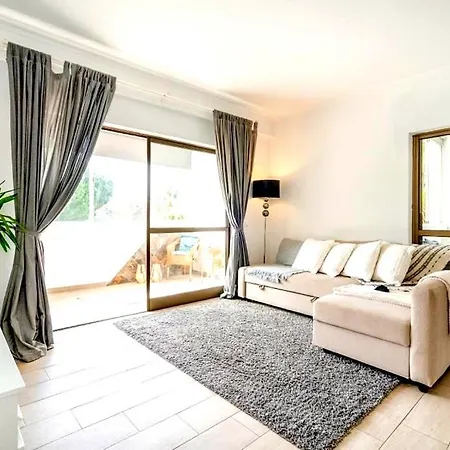 Bright & Relaxing Retreat Near Vilamoura Marina Quarteira
