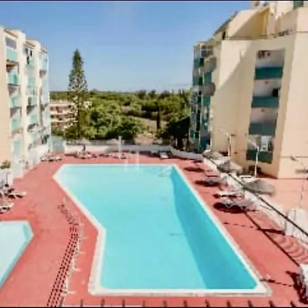 Bright & Relaxing Retreat Near Vilamoura Marina *