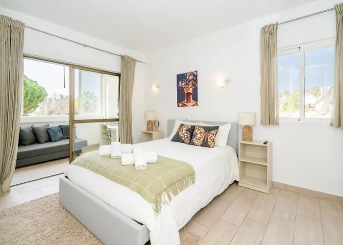 Apartament Spacious 1 Bed In Vilamoura, Fast Wifi & Pool *