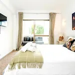 Spacious 1-bedroom With Pool Near Vilamoura Marina Quarteira