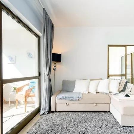 Spacious 1 Bed In Vilamoura, Fast Wifi & Pool Quarteira