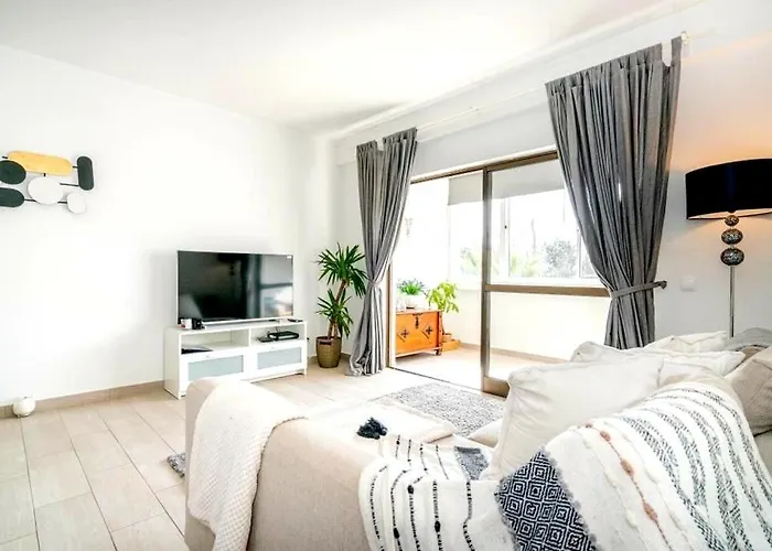 Apartamento Spacious 1-bedroom With Pool Near Vilamoura Marina